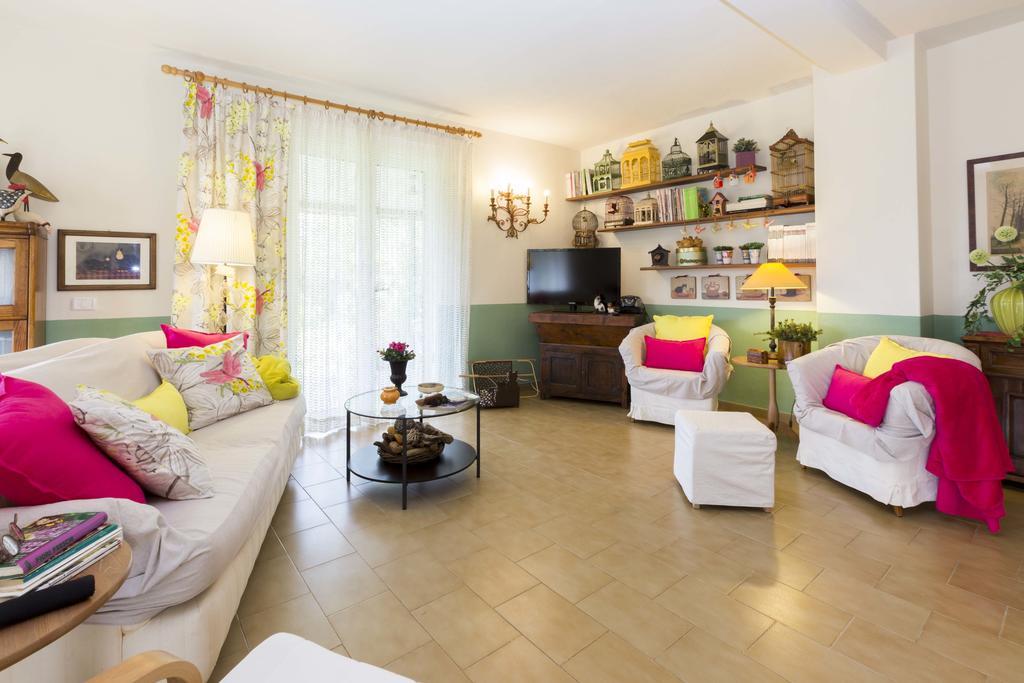 Villa Monserrato - Goelba Porto Azzurro Exteriér fotografie