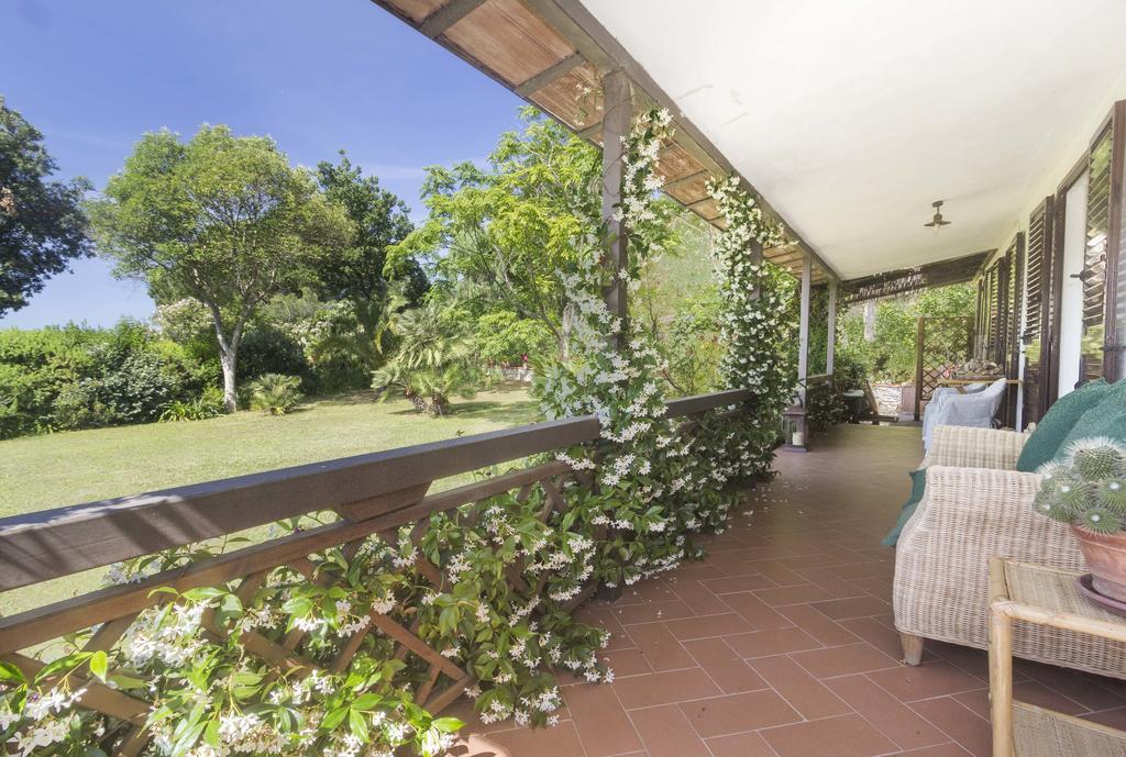 Villa Monserrato - Goelba Porto Azzurro Exteriér fotografie