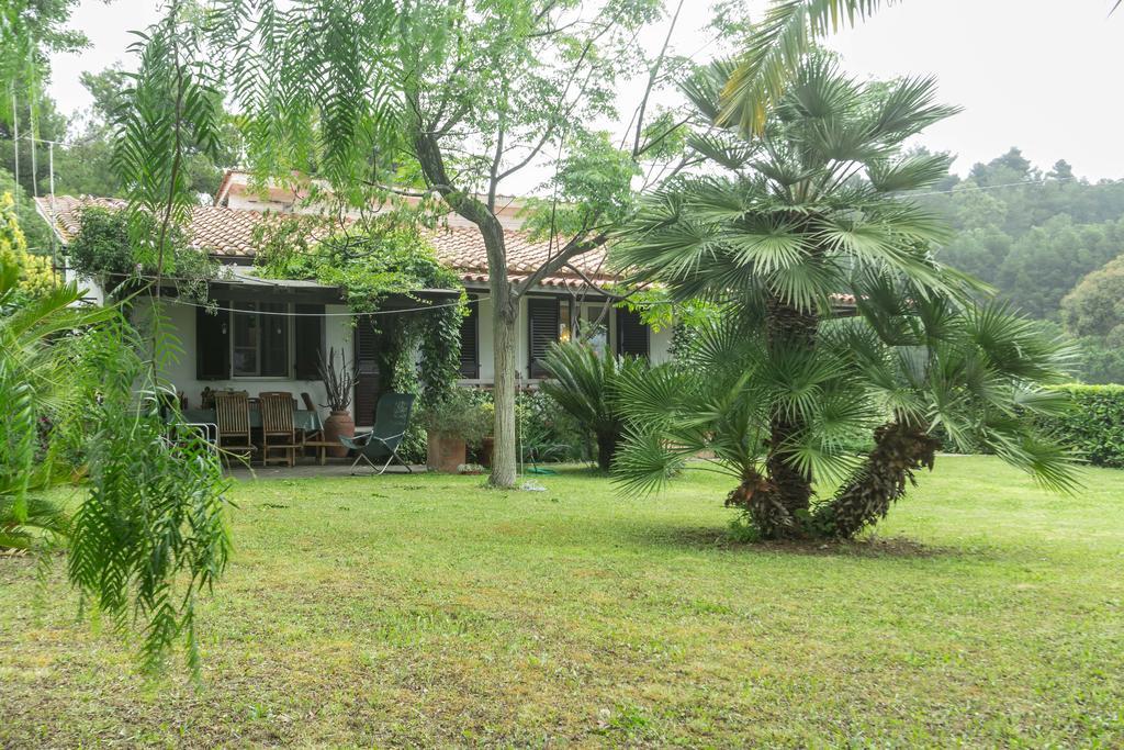 Villa Monserrato - Goelba Porto Azzurro Exteriér fotografie