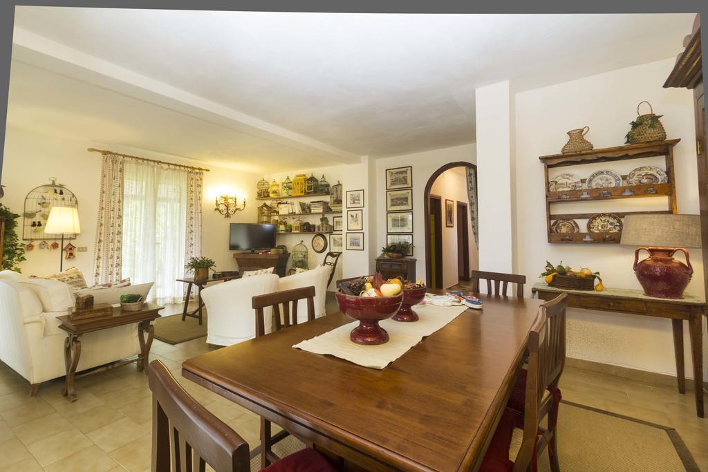 Villa Monserrato - Goelba Porto Azzurro Pokoj fotografie